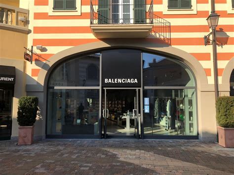 serravalle balenciaga.